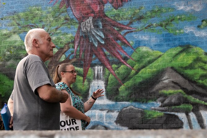 1,5 hour private guided Mural Street Art tour in Arnhem - Petra’s guiding style