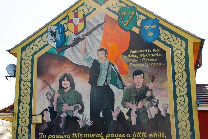 2 Hour Private Belfast Taxi Cab Tour of Troubles & Peace walls - Why a Belfast black taxi is the right setting
