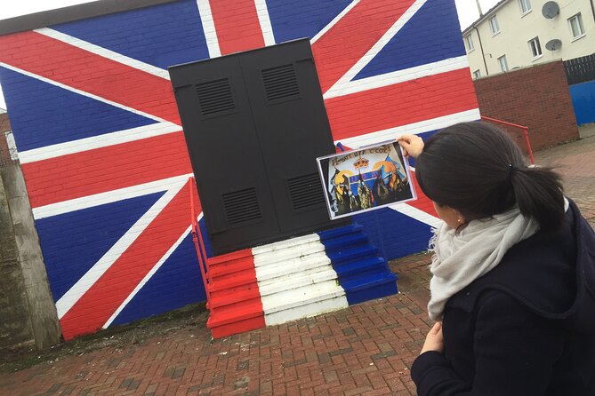 2 Hour Private Belfast Taxi Cab Tour of Troubles & Peace walls - The peace wall and writing your own message