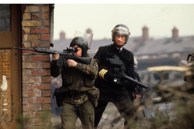 2 Hour Terror and Mural History Belfast taxi Private Tour - Bombay Street and the birth of the Provisional IRA