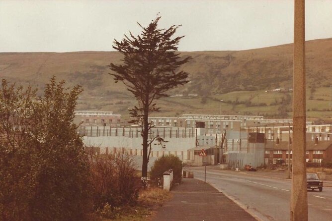 2 Hour Terror and Mural History Belfast taxi Private Tour - Shankill Road brings the loyalist view