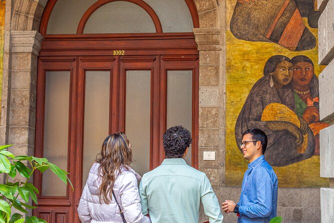 2 Hours of Mexican Muralism with an Art Lover - Key points at a glance