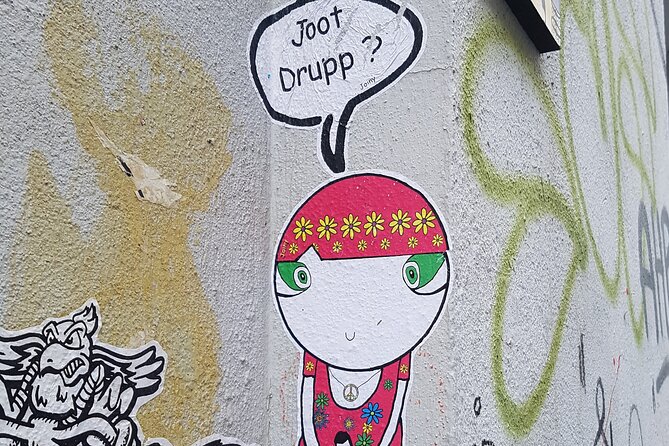 3-Hour Cologne Street Art Bike Tour in Small Group with Guide - Mediapark and the ride back