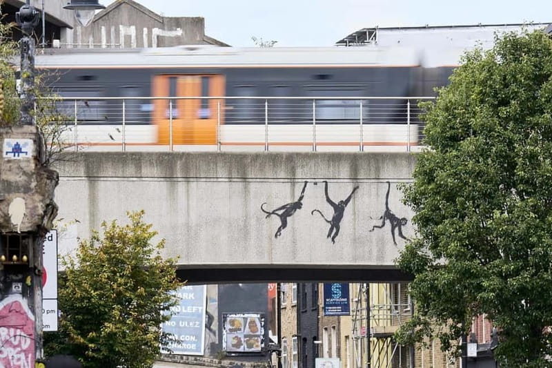 ADVANCED GRAFFITI STREET ART TOUR / SHOREDITCH / EAST LONDON - Learning to read styles, tags, and rivalries