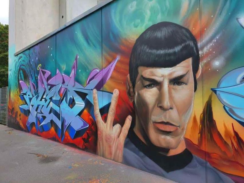 Alternative Berlin / Street art tour - Private group - Berlin’s music and after-dark culture