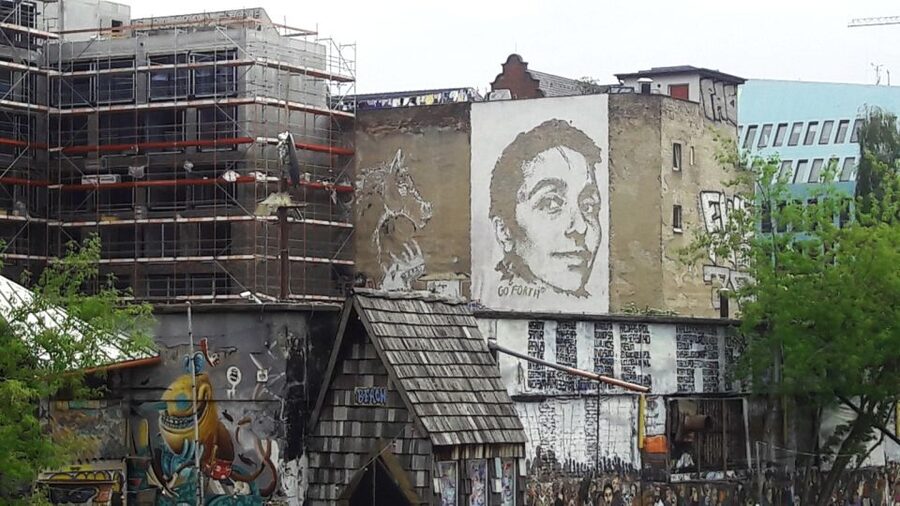 Alternative Berlin / Street art tour - Private group - What three hours can realistically cover