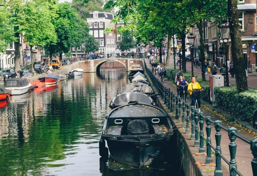 Amsterdam: Urban Bike Tour, Graffiti Art & Magnet Fishing - What the $58 price gives you