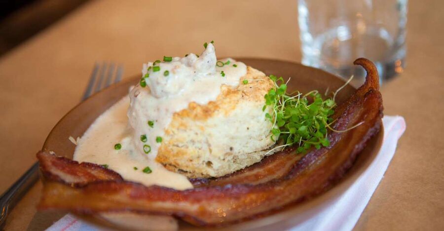 Atlanta: Beltline Food, Street Art, and History Walking Tour - Six food stops, from biscuits to dumplings