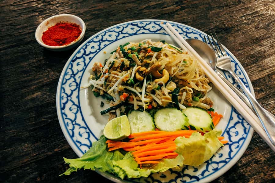 Bangkok: Street Art and Street Food Walking Tour - What the $61 price really covers