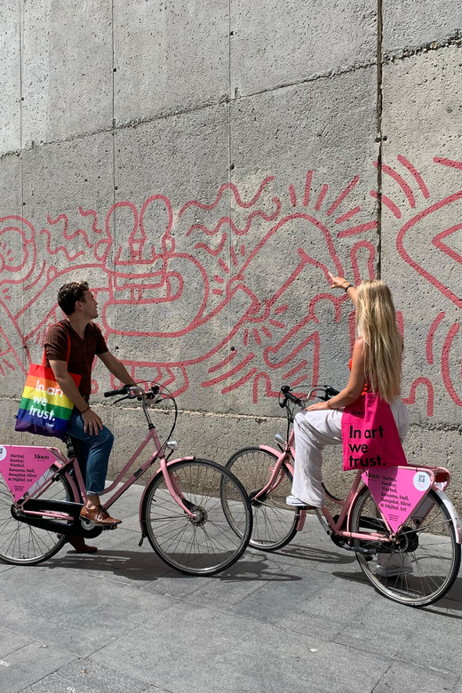 Barcelona | Street Art Bike tour - Keith Haring and Barcelonas public art message
