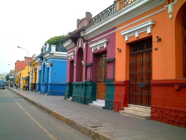 Barranco Art and Food Tour: Graffiti Walk and Culinary Delights - Key points to know before booking