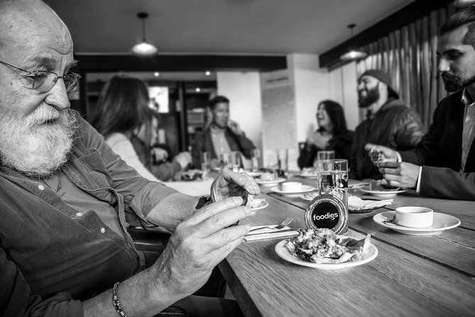 Barranco Art and Food Tour: Graffiti Walk and Culinary Delights - Timing, pickup, and the small service risk