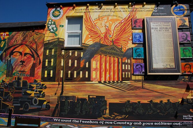 Belfast Famous Black Taxi Tour Political Murals & Peace Wall 2 Hr - Key points to know before booking