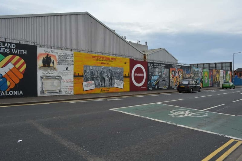 Belfast: Famous Murals Private Tour - Who Should Book This Tour?
