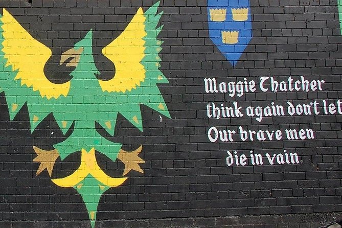 Belfast history of terror & mural 1 hr express private taxi tour - Why a black cab is the right way to see this Belfast
