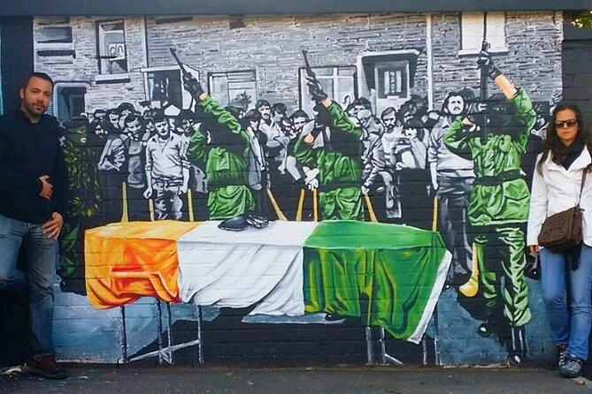 Belfast history of terror & mural 1 hr express private taxi tour - Divis Flats and the start of West Belfast