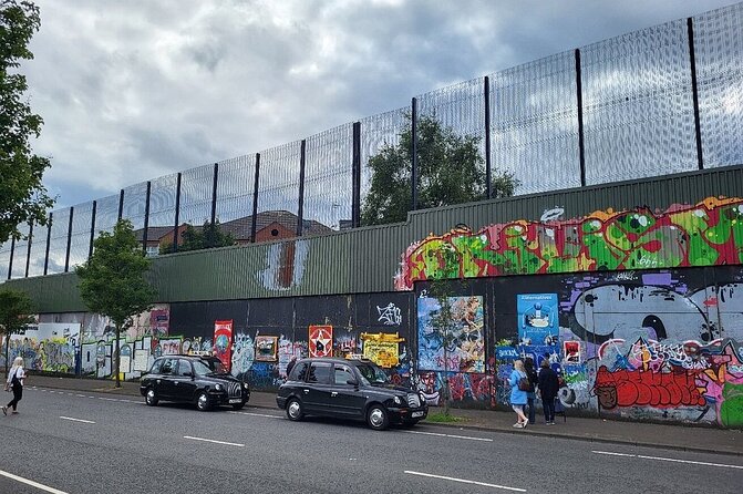 Belfast history of terror & mural 1 hr express private taxi tour - The International Mural Wall on Divis Street