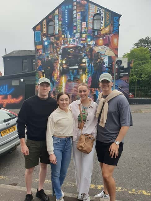 Belfast: Private Black Taxi Cab Political Murals Tour - The guide makes or breaks the experience