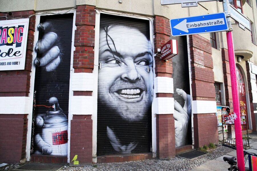 Berlin: 3-Hour Street Art Tour - Walking, weather, and public transport