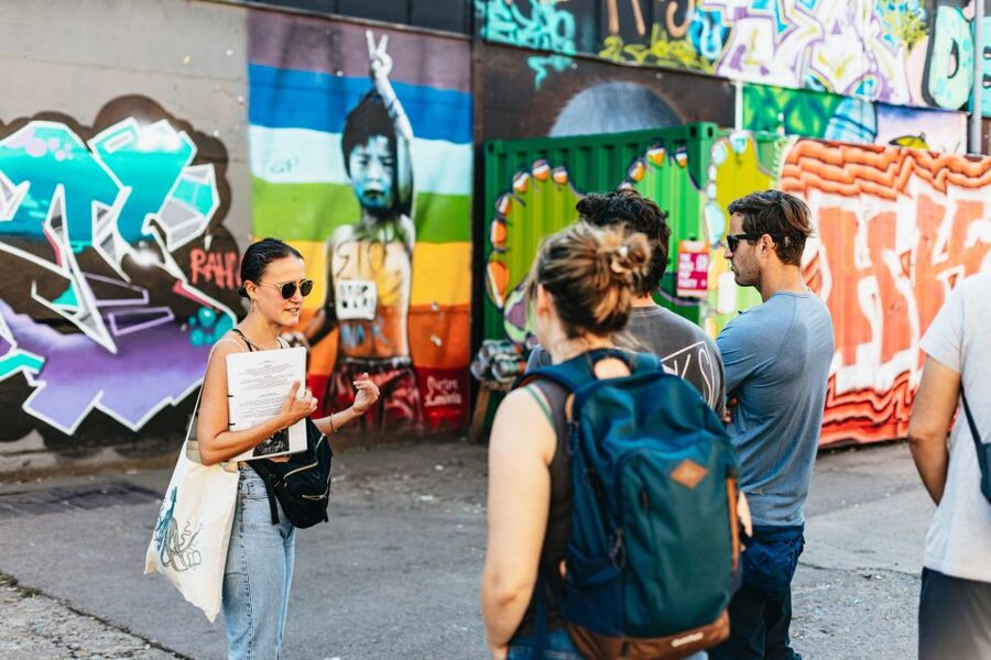 Berlin: City Street Art Guided Walking Tour - A Moving Urban Art Gallery