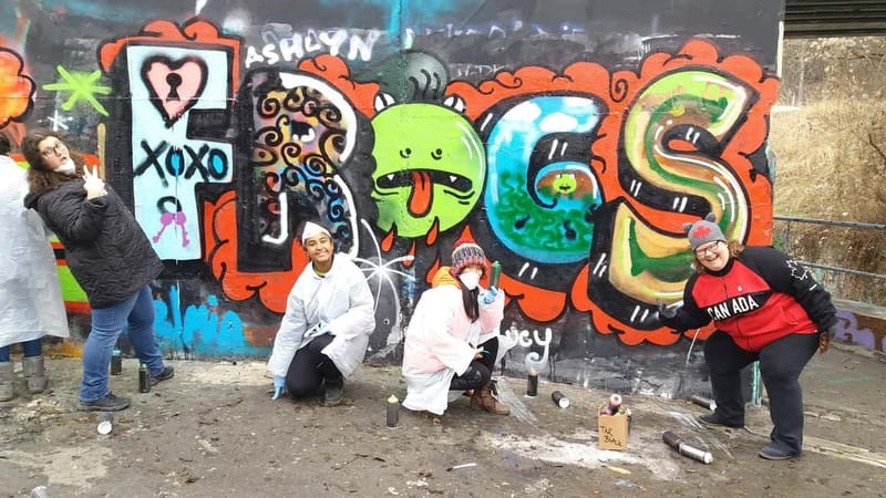 Berlin Graffiti Workshop For Groups & Team-Buildings - Meeting Sandra Sany in Kreuzberg