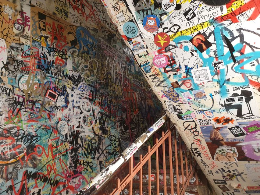 Berlin: Street Art and Alternative Tour - Key points at a glance