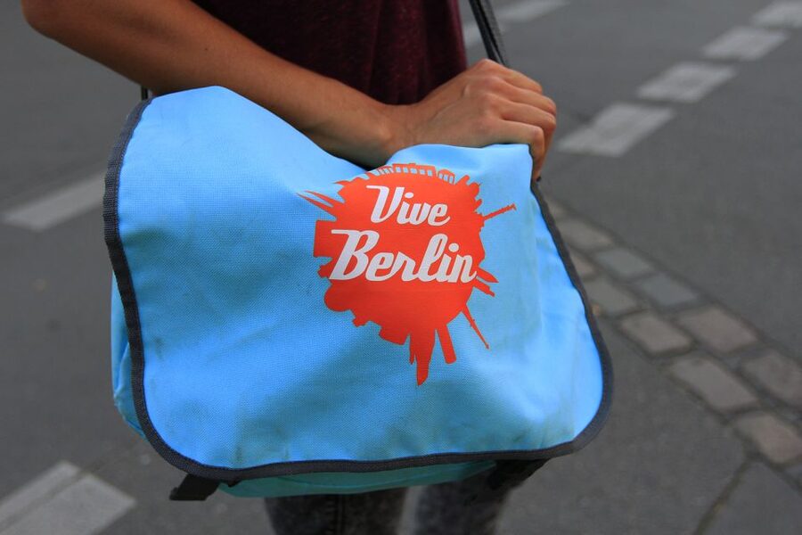 Berlin: Street Art and Alternative Tour - Starting in Kreuzberg, where art meets daily life