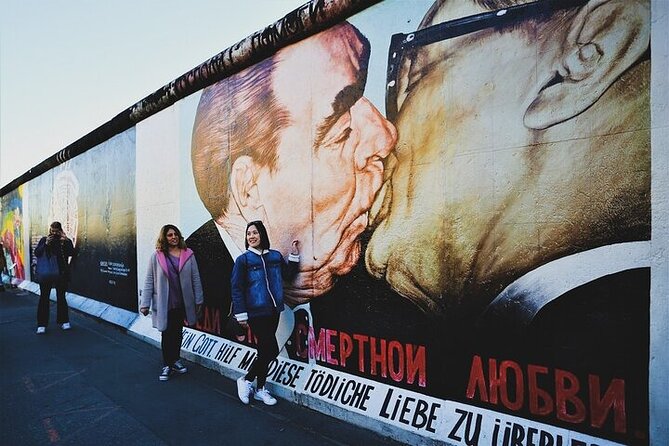 Berlin Street Art Tour with Graffiti, Murals, and Urban Culture - Starting at Revaler Strasse in Friedrichshain