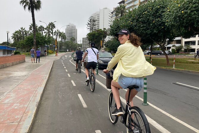 Bike Tour Lima | Ride along Miraflores & Barranco - Barranco, the Bridge of Sighs, and a wish-making tradition
