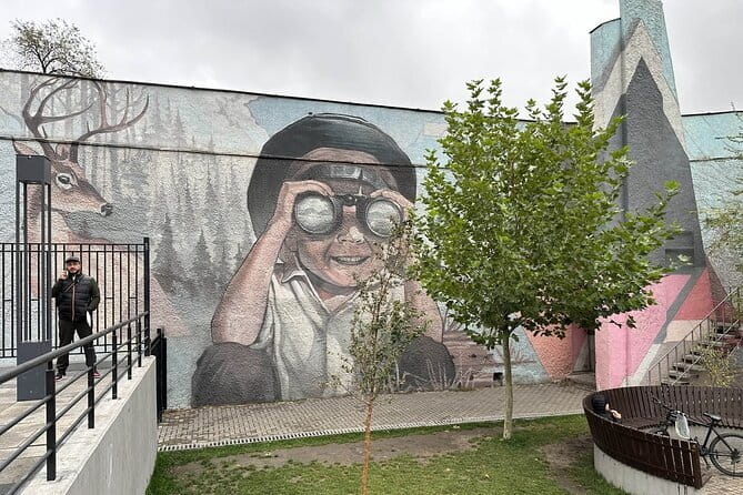 Bishkek Street Murals , Mosaics Arts and Kyrgyz Nomadic History - Key points at a glance