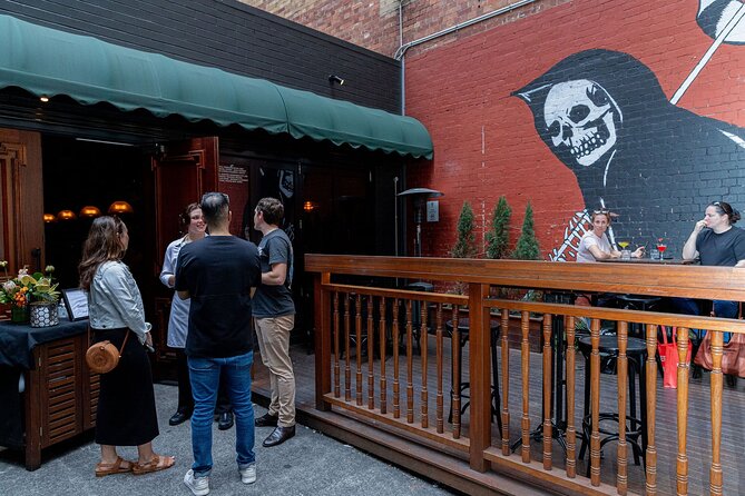Brisbane Small Bars and Street Art Tour - Street art with a local frame