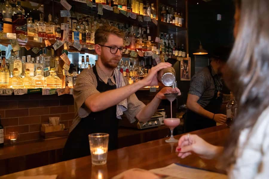 Brisbane: Small Bars and Street Art Tour with a Drink - Meeting at Brew Cafe & Wine Bar