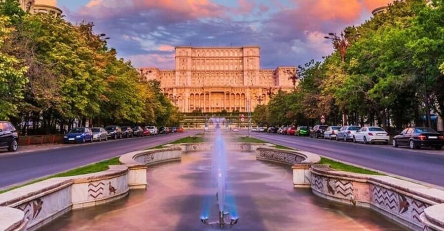 Bucharest : Street Art Walking Tour With A Guide - King Michael I Park brings a change of pace