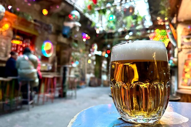 Budapest Urban Art - Private Street Art Tour with a Drink in a Ruin Bar - Why Budapest street art deserves a closer look