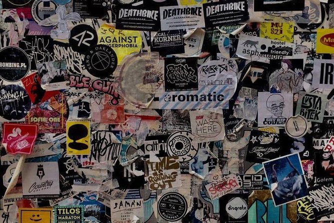 Budapest Urban Art - Private Street Art Tour with a Drink in a Ruin Bar - Finding designer, vintage, and pop-up stores