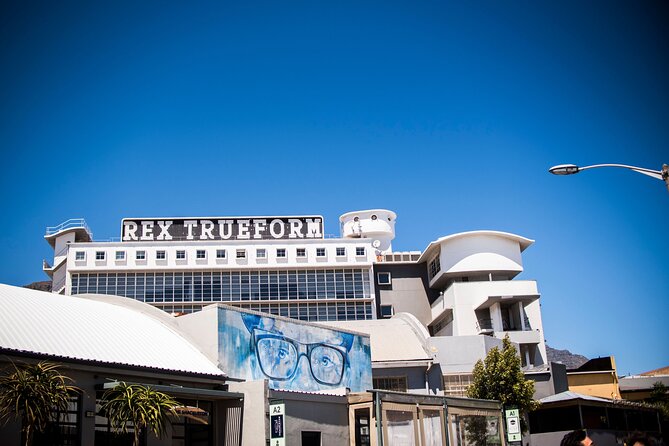 Cape Town: Woodstock Street Art & Culture Tour - What the guide adds to the experience