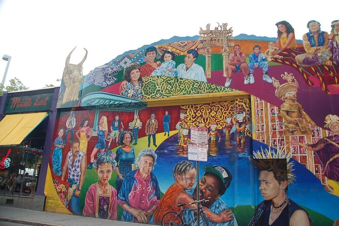 Central Square Cambridge Food and Mural Arts Guided Walking Tour - Why Central Square makes a good setting for a food walk