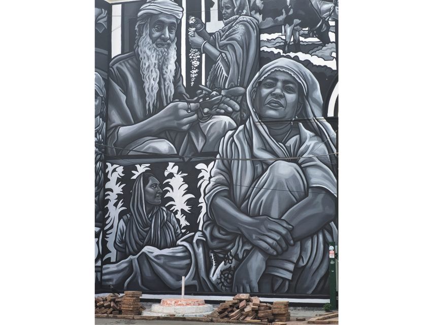 Delhi: Explore Delhi's Street Art & Visit to an Art Centre - Who will enjoy this experience most?