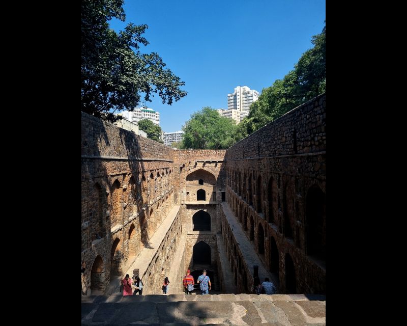 Delhi Street Art Tour: Explore the Murals & Visit a Stepwell - The 15-minute tuk-tuk ride across the city