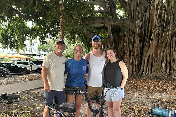 E-Bike Guided Tour Downtown St Pete: Sights & Murals - Vinoy Park, Public Art, and North Straub Park