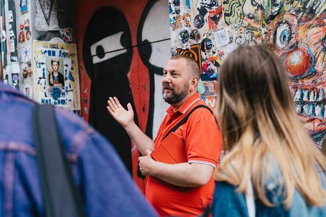 East End London Instagrammable Street Art and Graffiti Tour - New Inn Broadway and the final graffiti battle