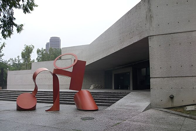 Explore Modern Art & Murals in Mexico City's Best Museums - Palacio de Bellas Artes closes the day