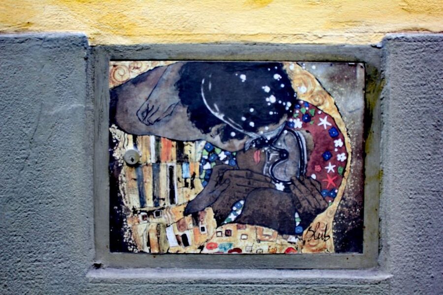 Florence: Street Art Tour - Piazza della Signoria and the return to the Duomo
