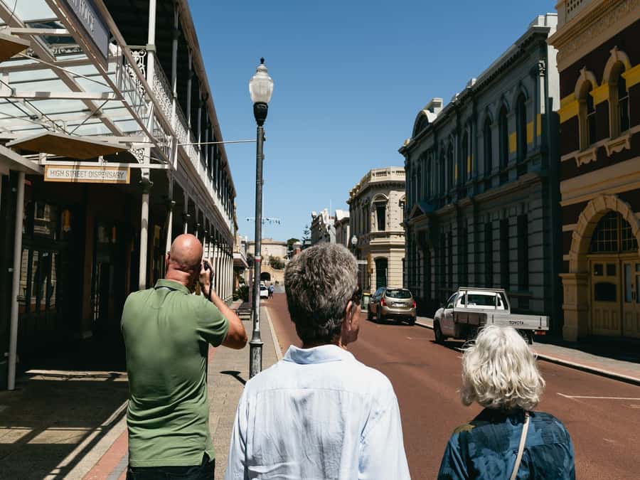 Fremantle: Convicts, Culture, and Street Art - The guides make the biggest difference