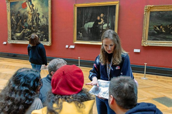 From Louvre to Street Art - original museum guided tour (skip the line!) - A new way into the Louvre