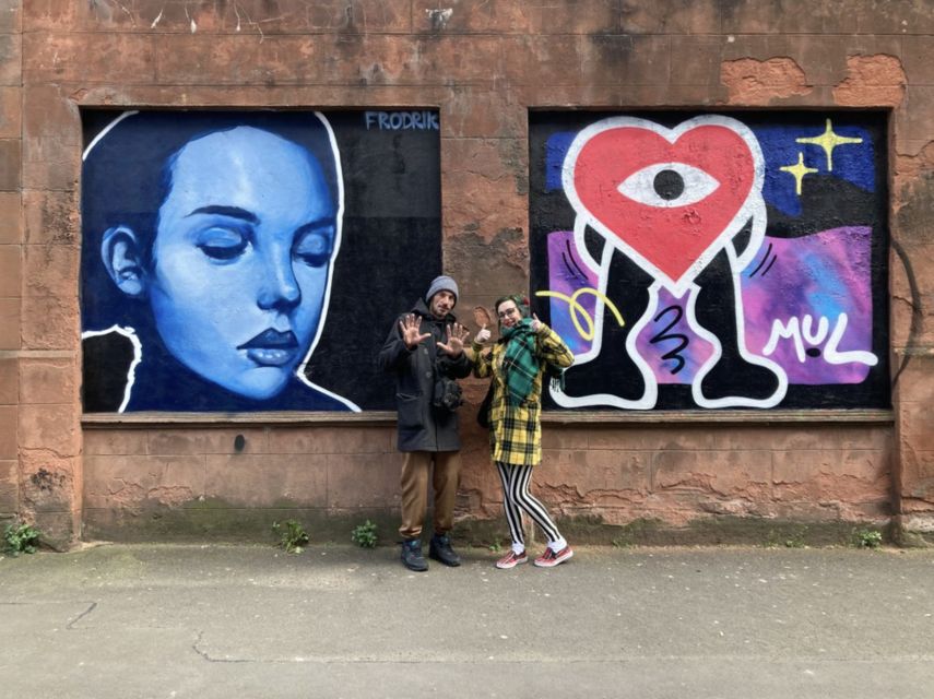 Glasgow: Private Street Art Walking Tour - The Lighthouse and the first mural stops