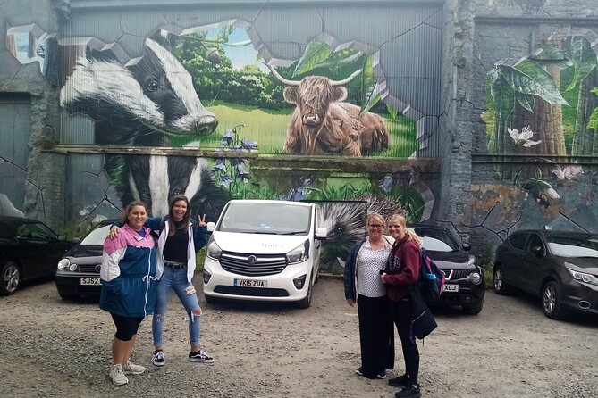 Glasgow Street Art Daily Walking Tour: 2pm - Falling Mural and the Scottish Banksy