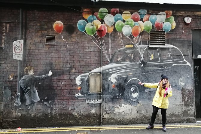 Glasgow Street Art Daily Walking Tour: 2pm - Smug’s wildlife mural at the final stop