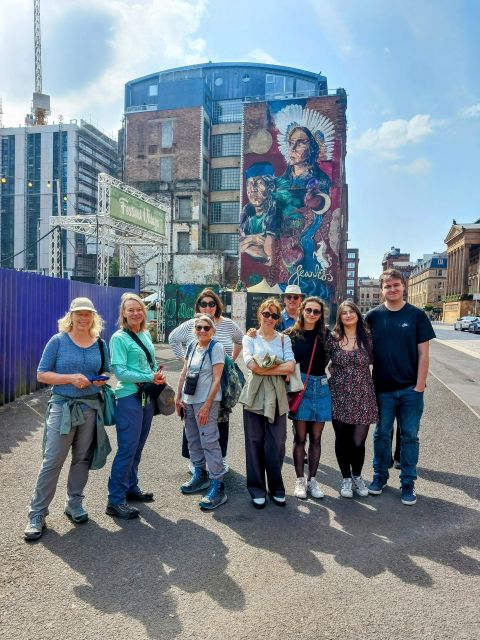 Glasgow: Street Art Guided Walking Tour - Billy Connolly and SPACEMAN