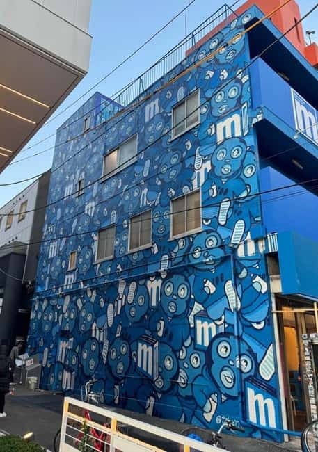 Graffiti in Tokyo Walking Tour: Shibuya and Harajuku - Meeting at Manhattan Records Shop